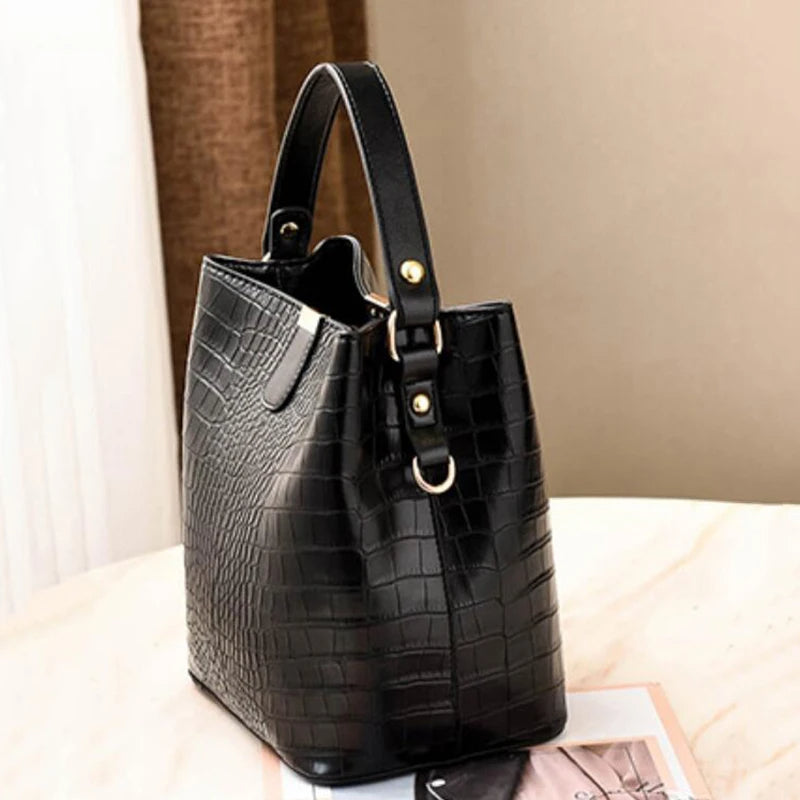 Bolsa Feminina de Couro Croco - Chloe